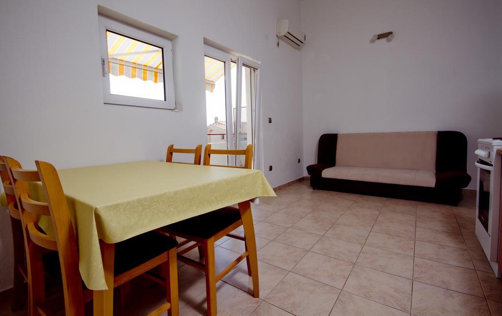 Apartment Mara Primosten Luaran gambar